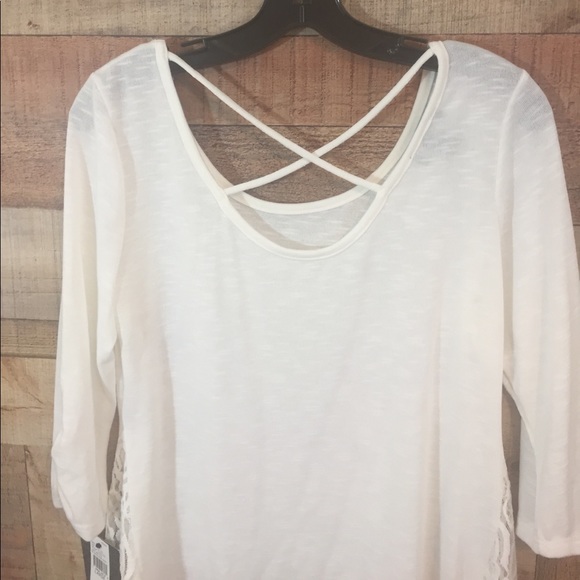 White Top - Picture 5 of 8